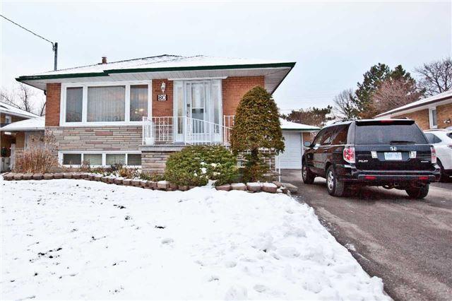 80 Mountland Dr, House detached with 1 bedrooms, 1 bathrooms and 1 parking in Toronto ON | Image 1