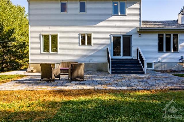 2979 John Shaw Road, House detached with 4 bedrooms, 4 bathrooms and 12 parking in Ottawa ON | Image 26