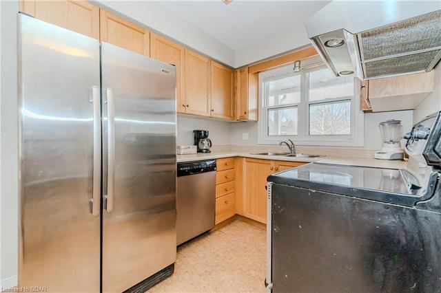 2 - 240 London Road W, House attached with 3 bedrooms, 1 bathrooms and 1 parking in Guelph ON | Image 38