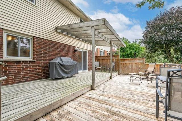 10 Kipling Ave, House detached with 4 bedrooms, 3 bathrooms and 4 parking in Guelph ON | Image 18