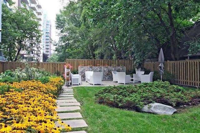 601 - 500 Avenue Rd, Condo with 2 bedrooms, 2 bathrooms and 1 parking in Toronto ON | Image 26