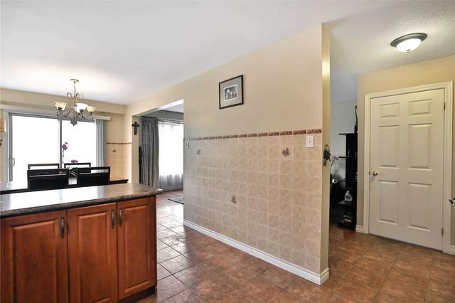 227 Wood St E, House detached with 3 bedrooms, 4 bathrooms and 5 parking in Hamilton ON | Image 8