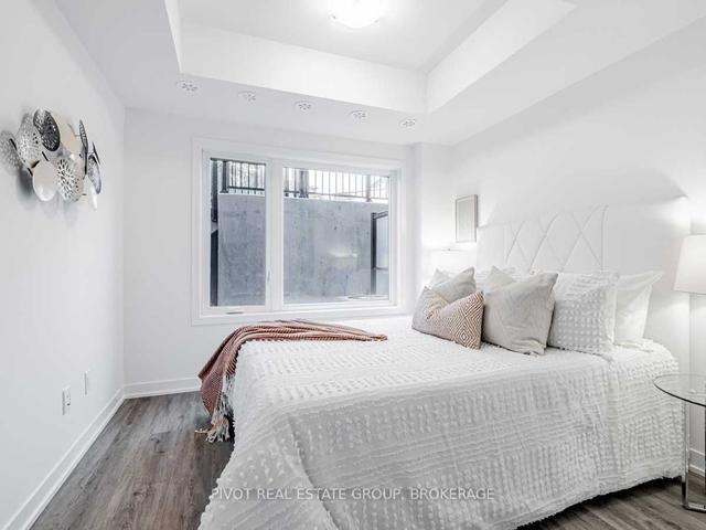 106 - 12 Marquette Ave, Townhouse with 1 bedrooms, 1 bathrooms and 0 parking in Toronto ON | Image 13