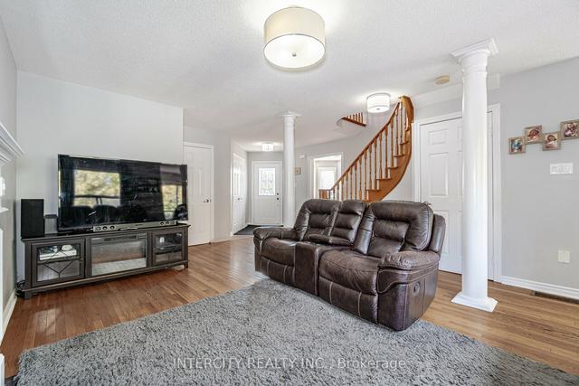 121 Nicholson Dr, House detached with 4 bedrooms, 4 bathrooms and 4 parking in Barrie ON | Image 7