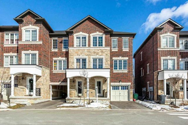 13 Autumnwood Ave, House attached with 4 bedrooms, 4 bathrooms and 2 parking in Brampton ON | Image 1
