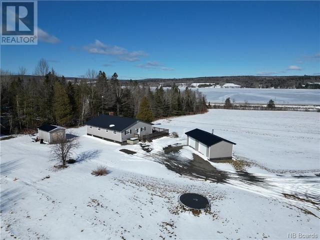 6258 Route 102, House detached with 4 bedrooms, 1 bathrooms and null parking in Prince William NB | Image 25