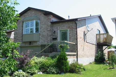 809 Bennett Cres, House attached with 2 bedrooms, 2 bathrooms and 2 parking in Oshawa ON | Image 1