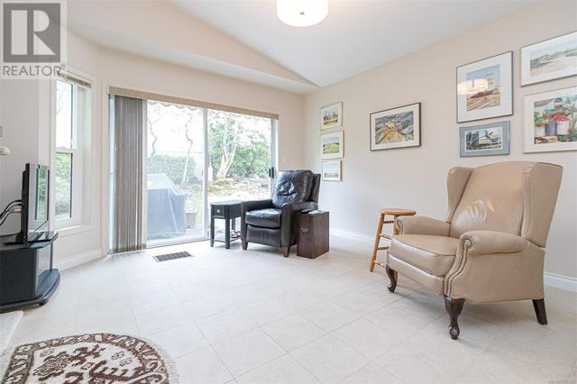 59 - 901 Kentwood Lane, House attached with 2 bedrooms, 2 bathrooms and 2 parking in Saanich BC | Image 10