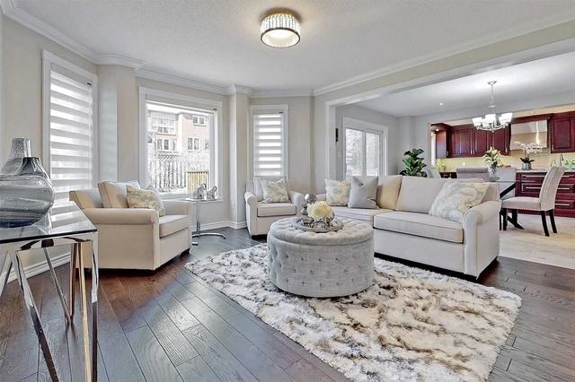 2 Calderbridge Cres, House detached with 5 bedrooms, 5 bathrooms and 8 parking in Markham ON | Image 4
