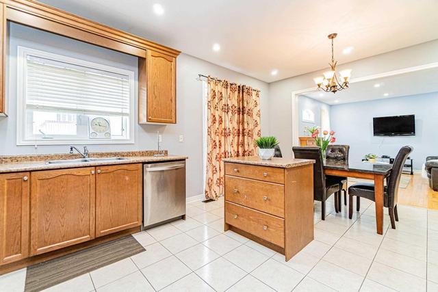 348 Sunny Meadow Blvd, House detached with 4 bedrooms, 6 bathrooms and 4 parking in Brampton ON | Image 9