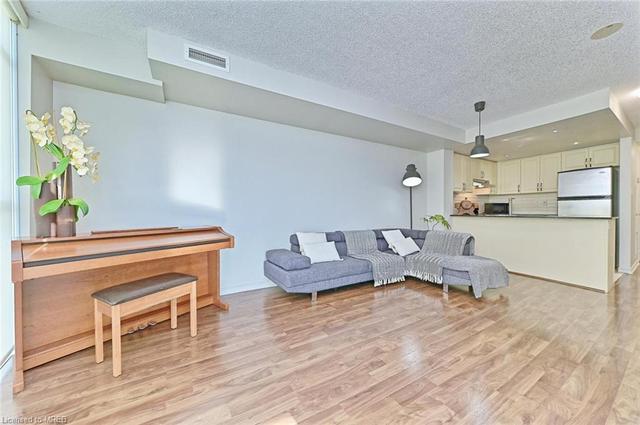 2201 - 9 George Street, House attached with 2 bedrooms, 1 bathrooms and 1 parking in Brampton ON | Image 15