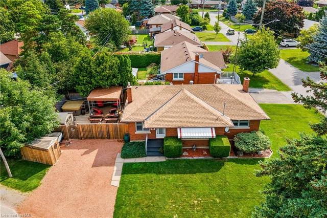 25 Buchanan Road, House detached with 4 bedrooms, 2 bathrooms and 2 parking in St. Catharines ON | Image 14