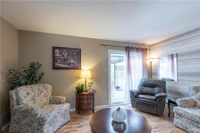 2114 Tollgate Road W, Townhouse with 2 bedrooms, 1 bathrooms and 3 parking in Cornwall ON | Image 10