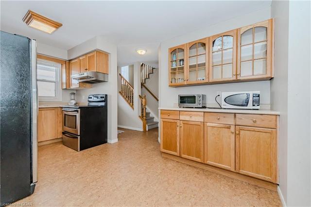 2 - 240 London Road W, House attached with 3 bedrooms, 1 bathrooms and 1 parking in Guelph ON | Image 36