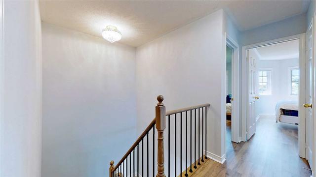 9017 Yonge St, House attached with 3 bedrooms, 3 bathrooms and 3 parking in Richmond Hill ON | Image 13