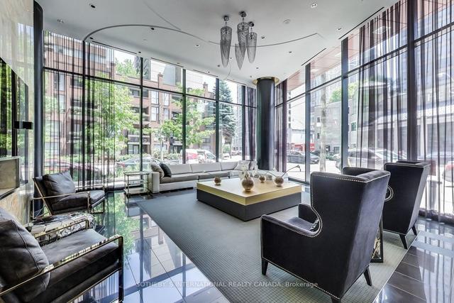 2905 - 32 Davenport Rd, Condo with 3 bedrooms, 3 bathrooms and 2 parking in Toronto ON | Image 35