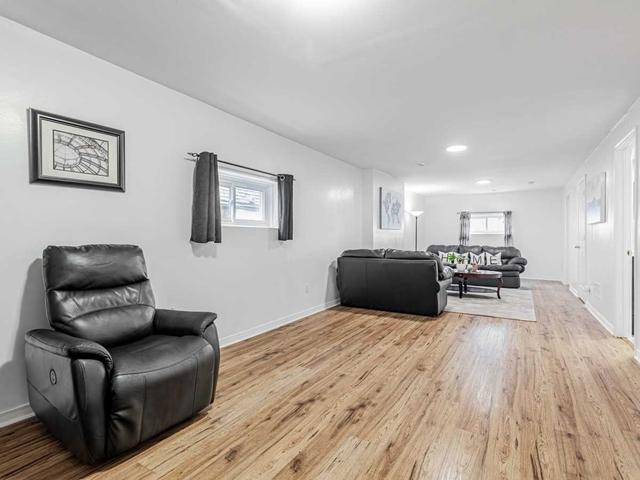 1908 Rosefield Rd, House semidetached with 3 bedrooms, 2 bathrooms and 3 parking in Pickering ON | Image 7