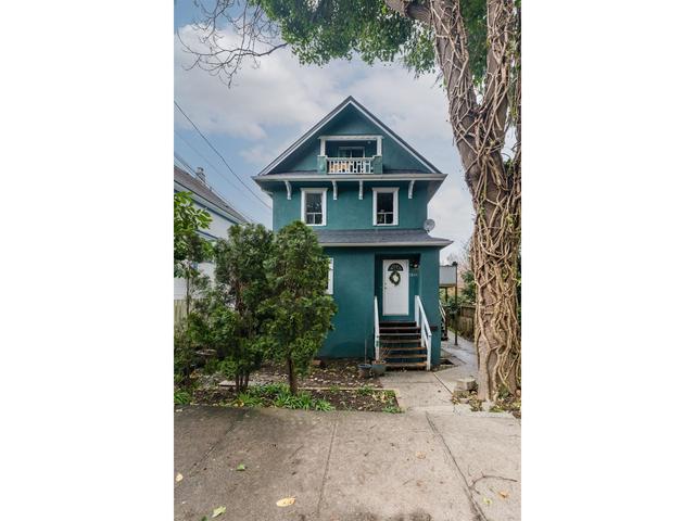 2841 Prince Albert Street, House detached with 6 bedrooms, 3 bathrooms and null parking in Vancouver BC | Card Image