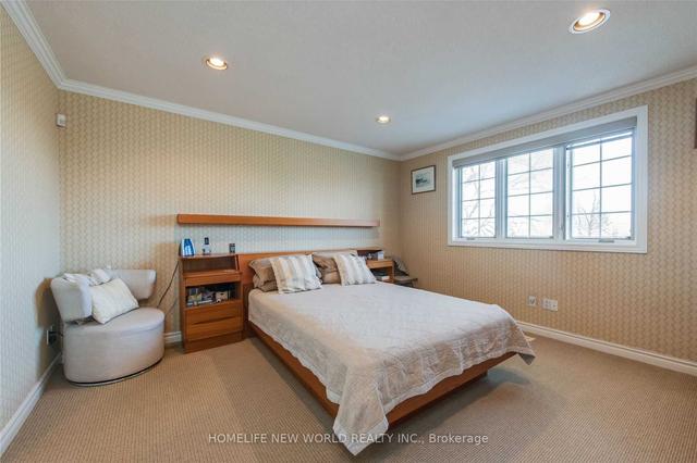 18 Olsen Dr, House detached with 5 bedrooms, 3 bathrooms and 6 parking in Toronto ON | Image 15