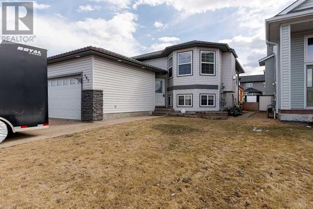 193 Elm Street Nw, House detached with 5 bedrooms, 3 bathrooms and 4 parking in Wood Buffalo AB | Image 1