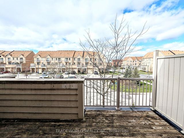 70 Donald Buttress Blvd W, House attached with 3 bedrooms, 4 bathrooms and 2 parking in Markham ON | Image 30