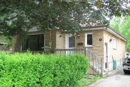 744 Oxford St, House detached with 3 bedrooms, 1 bathrooms and 1 parking in Oshawa ON | Image 1