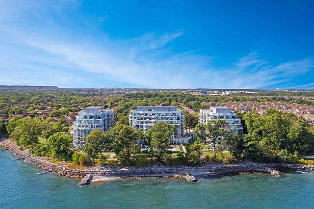 505 - 3500 Lakeshore Rd W, Condo with 2 bedrooms, 2 bathrooms and 2 parking in Oakville ON | Image 1