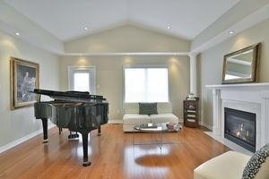 2127 Rochester Circ, House detached with 2 bedrooms, 2 bathrooms and 2 parking in Oakville ON | Image 25