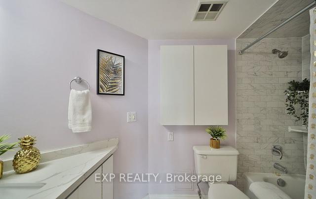 1907 - 1 Hickory Tree Rd, Condo with 1 bedrooms, 1 bathrooms and 1 parking in Toronto ON | Image 3