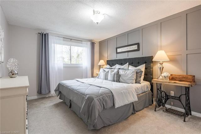 88 Strada Boulevard, House attached with 3 bedrooms, 2 bathrooms and 5 parking in St. Catharines ON | Image 19