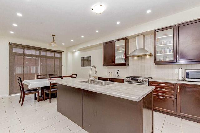 13 Fryent St, House detached with 4 bedrooms, 5 bathrooms and 6 parking in Brampton ON | Image 7