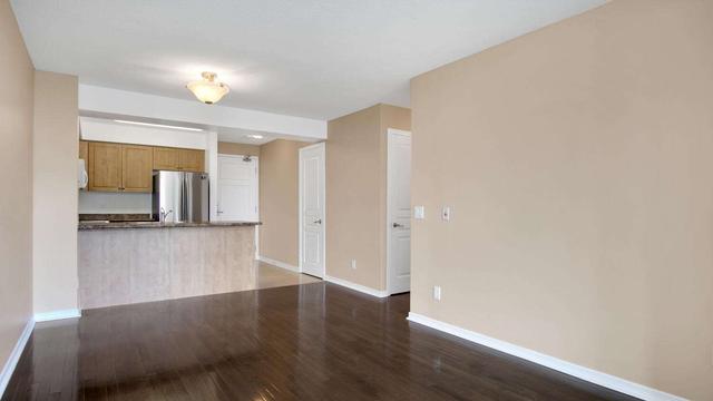 412 - 330 Red Maple Rd, Condo with 2 bedrooms, 1 bathrooms and 1 parking in Richmond Hill ON | Image 12