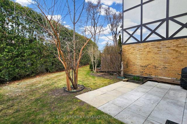 5 - 10 Bradbrook Rd, Townhouse with 3 bedrooms, 2 bathrooms and 1 parking in Toronto ON | Image 17