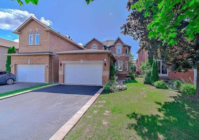 536 Alexis Crt, House detached with 3 bedrooms, 4 bathrooms and 4 parking in Mississauga ON | Image 1