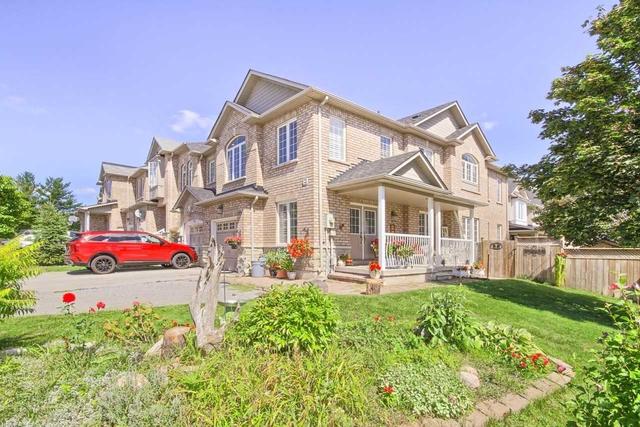 533 Ainsworth Dr, House attached with 3 bedrooms, 4 bathrooms and 3 parking in Newmarket ON | Image 1