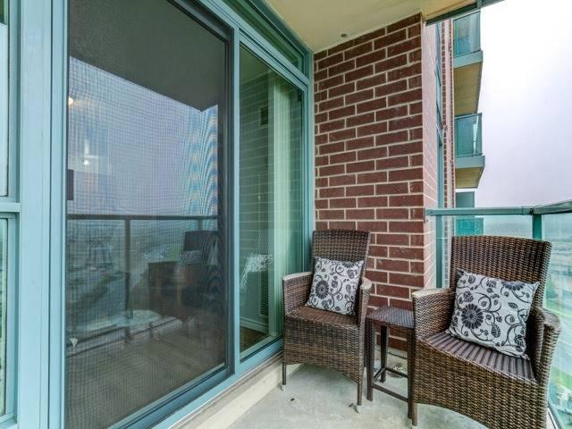 1001 - 4889 Kimbermount Ave E, Condo with 1 bedrooms, 1 bathrooms and 1 parking in Mississauga ON | Image 8