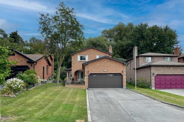 323 Cumberland Crt, House detached with 4 bedrooms, 4 bathrooms and 6 parking in Oshawa ON | Image 12