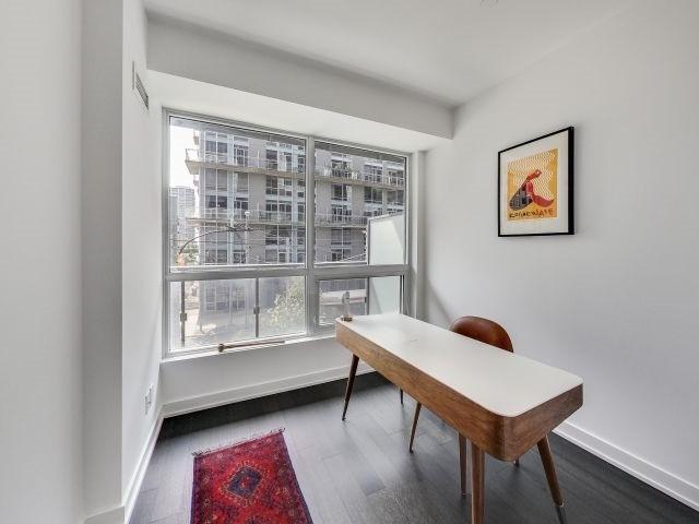 210 - 1030 King St W, Condo with 2 bedrooms, 2 bathrooms and 1 parking in Toronto ON | Image 8
