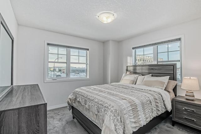 268 Carrington Way Nw, Home with 3 bedrooms, 2 bathrooms and 2 parking in Calgary AB | Image 40