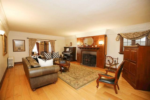 59 Yates St, House detached with 6 bedrooms, 5 bathrooms and 3 parking in St. Catharines ON | Image 7