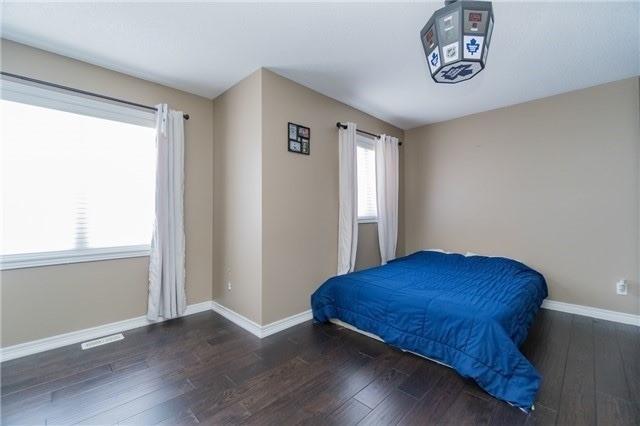 1130 Little Cres, House detached with 4 bedrooms, 3 bathrooms and 2 parking in Milton ON | Image 17