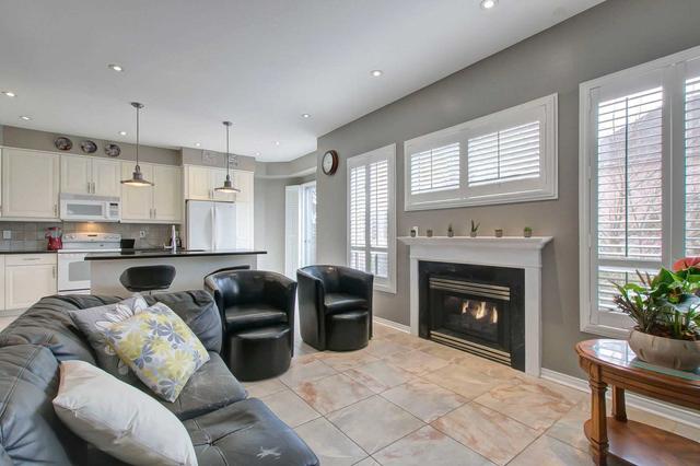 180 White Pine Cres, House detached with 4 bedrooms, 4 bathrooms and 6 parking in Pickering ON | Image 8