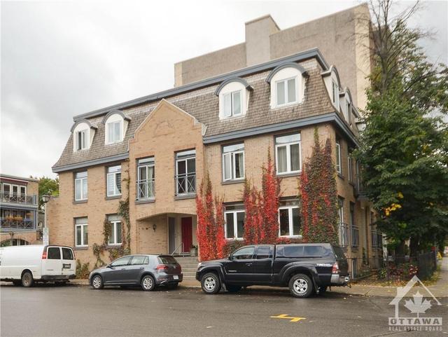 4 - 202 Cumberland Street, Condo with 2 bedrooms, 2 bathrooms and null parking in Ottawa ON | Image 2