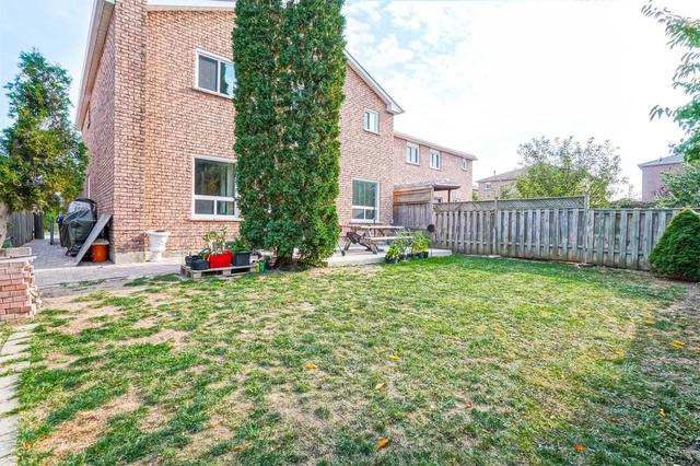 1654 Meadowfield Cres, House detached with 6 bedrooms, 4 bathrooms and 9 parking in Mississauga ON | Image 20