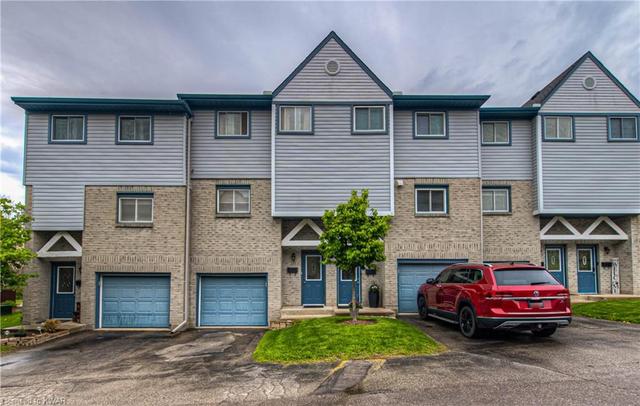 36 - 589 Beechwood Drive, House attached with 3 bedrooms, 1 bathrooms and 2 parking in Waterloo ON | Image 1