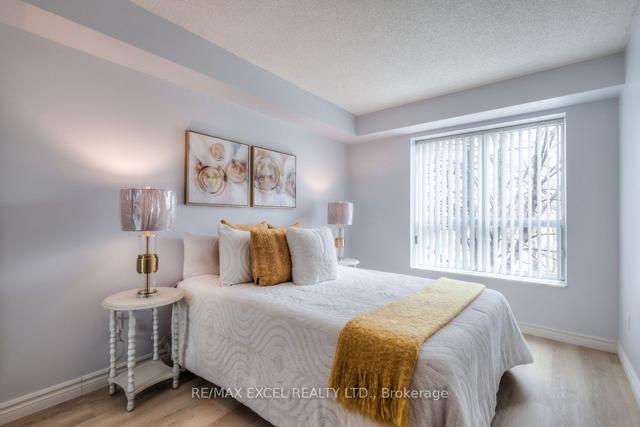 208 - 39 Pemberton Ave, Condo with 2 bedrooms, 2 bathrooms and 1 parking in Toronto ON | Image 16