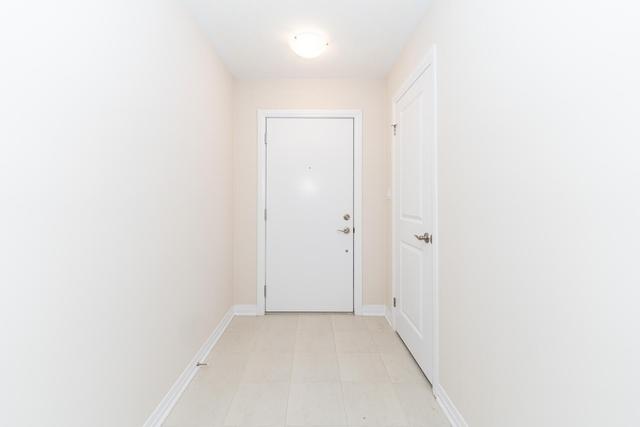102 Progress Cres, Townhouse with 2 bedrooms, 3 bathrooms and 2 parking in Kitchener ON | Image 20