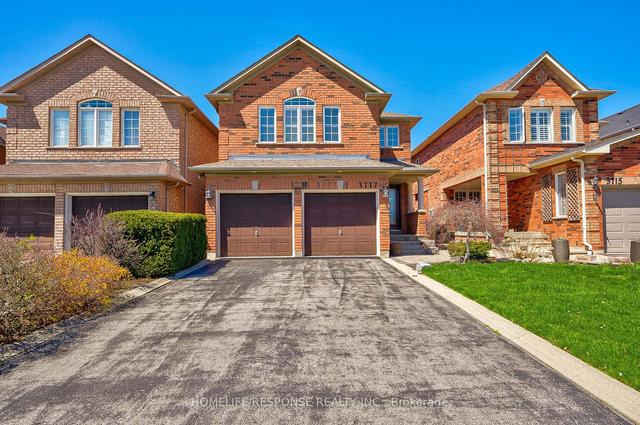 3717 Windhaven Dr, House detached with 4 bedrooms, 3 bathrooms and 6 parking in Mississauga ON | Image 1