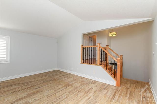6528 Tooney Drive, House detached with 3 bedrooms, 3 bathrooms and 2 parking in Ottawa ON | Image 17
