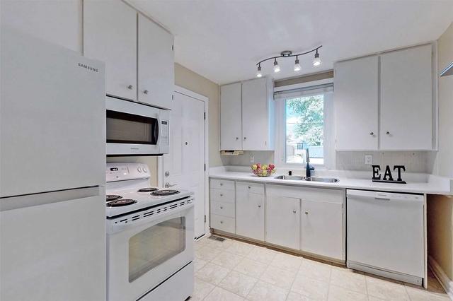 25 Pharmacy Ave, House semidetached with 3 bedrooms, 2 bathrooms and 15 parking in Toronto ON | Image 38